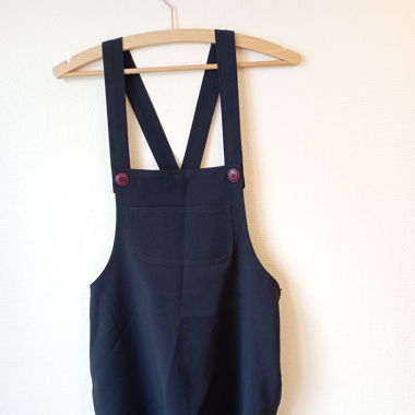 Latzkleid