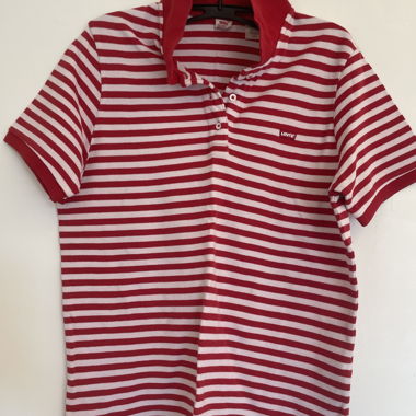 Polo rosso e bianco