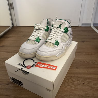 Air Jordan 4 Retro