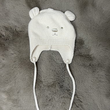 White baby bear hat
