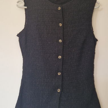 Black sleeveless Top