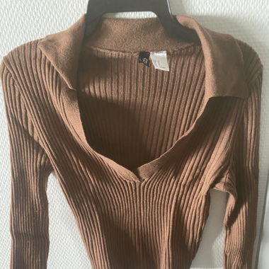 Langarmshirt mit V-Ausschnitt