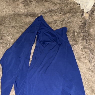 Robe cocktail bleu nuit