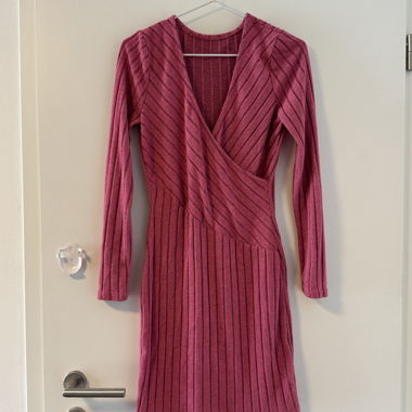 Pink ribbed knit dress