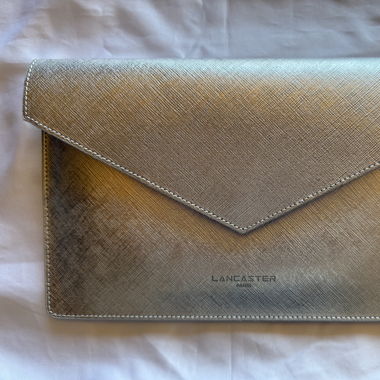 Pochette argenté Lancaster