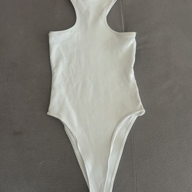 Zara weisser gerippter Body ohne Ärmel
