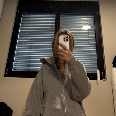 Giacca con cappuccio ZARA grigia