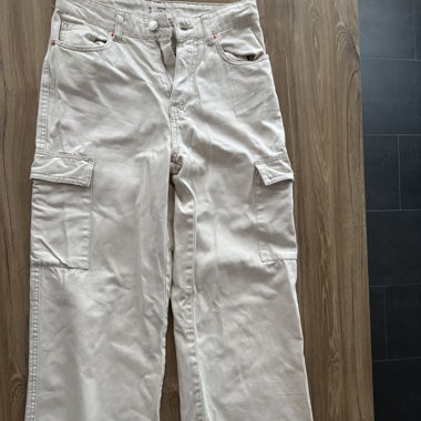 Beige Jeans, baggy