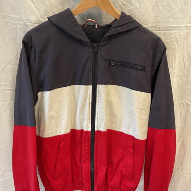 Dreifarbige Übergangs-Jacke mit Kapuze
