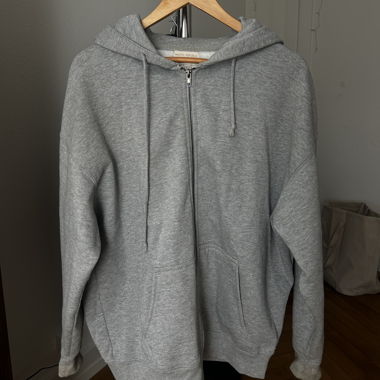 Graue Kapuzenjacke mit Reissverschluss