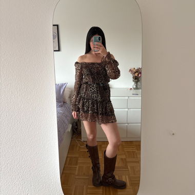 Off-shoulder leopard print mini dress