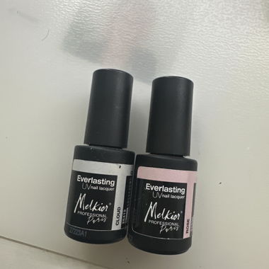 Confezione di smalto UV Melkior