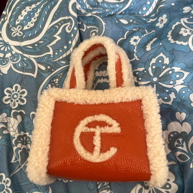 Borsa arancione Telfar x Ugg