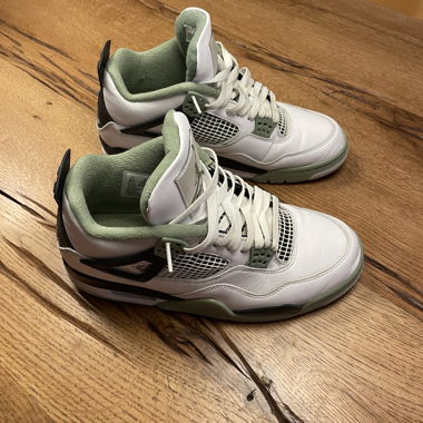 Jordan 4 Retro Seafoam (Femmes)