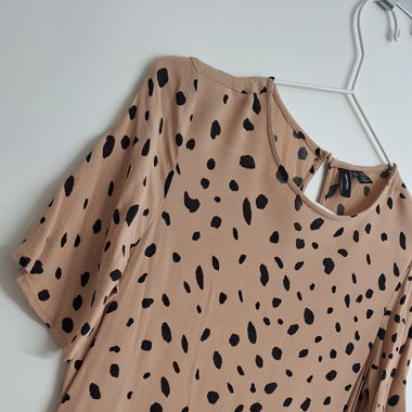 Kurzärmeliges Kleid 