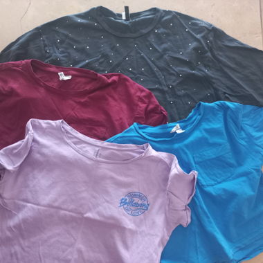 4 baggy crop tops 
