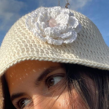 crochet bucket hat with flower