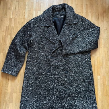 Grey-white coat