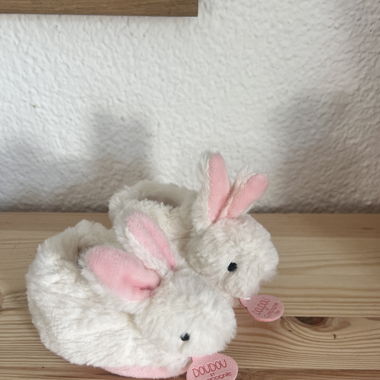 Doudou Schuhe mit Rassel 2-4M