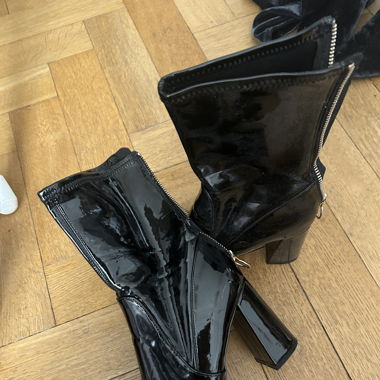 Lack-Stiefeletten 38