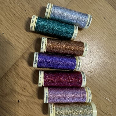 Sequin Thread Bundle
