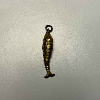 Fish pendant