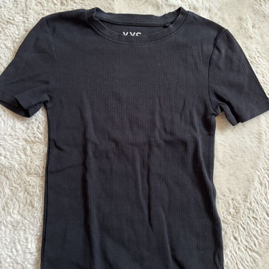 Black T-shirt