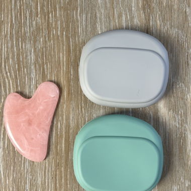 Pierres Gua Sha en forme de coeur