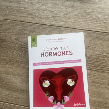 livre “j’aime mes hormones”