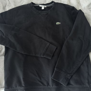schwarzer Lacoste-Pullover