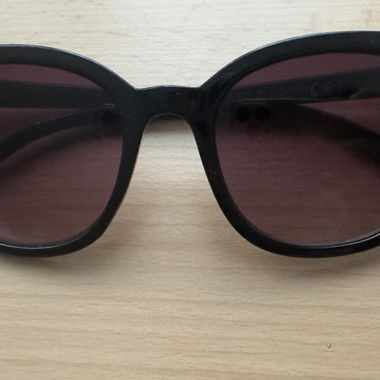 Schwarze Sonnenbrille