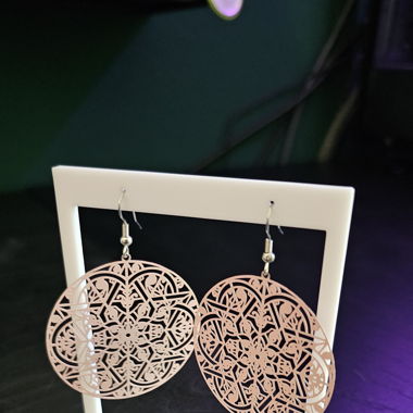 Rosa Ornament Ohrringe