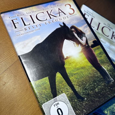 Flicka 1 und 3