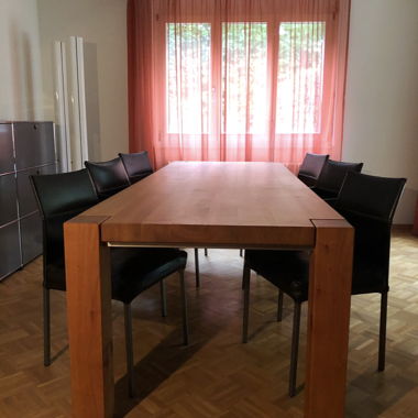 Designer Kirschbaum Esstisch
