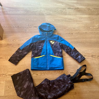 Ensemble de Ski ZIENER 152/164 neufs