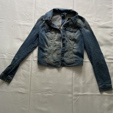 Blaue Jeansjacke