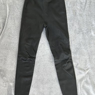 Massimo Dutti black leather leggings