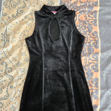 Robe noire en velour style chinoise Missue