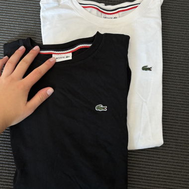 2 longsleeves by Lacoste size XS/S skinfit