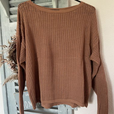 Lochstrickpulli