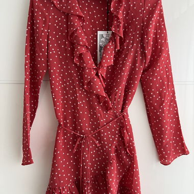 Kleid von Réalisation par