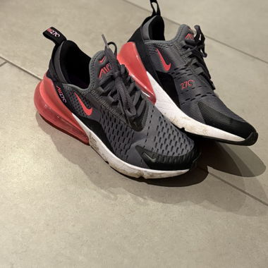 Nike Air 270