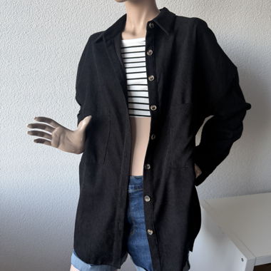 Giacca-camicia nera con abbottonatura