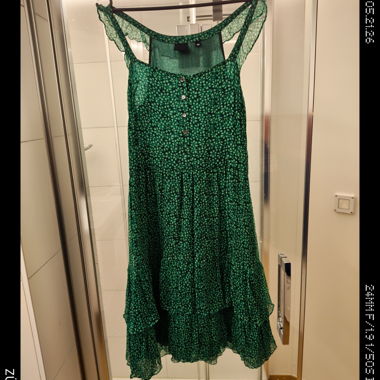 Sommer-Seidenkleid