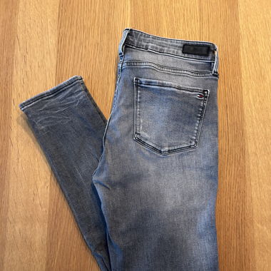 Tommy Hilfiger Damen Jeans Gr. 28/32