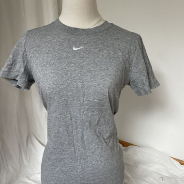 Nike shirt S/M