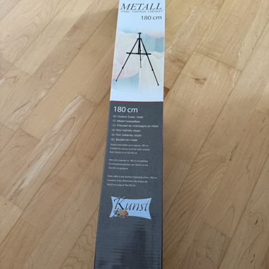 Metal field easel