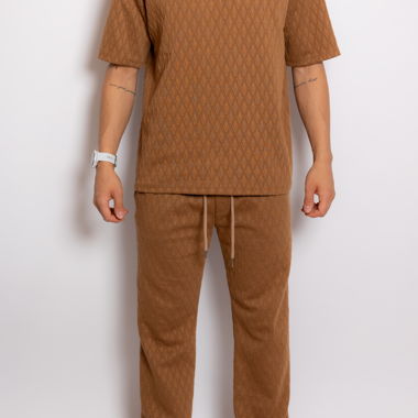 Brown chill outfit