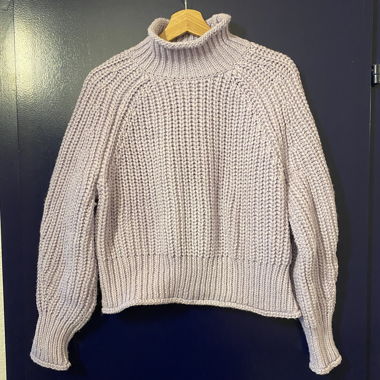 Pull en maille lilas pastel