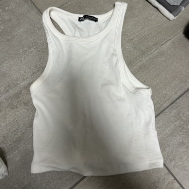 Weisses Rib Tank Top